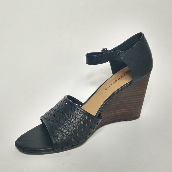 Lucky Brand Black Wedges - Picture 1 of 7